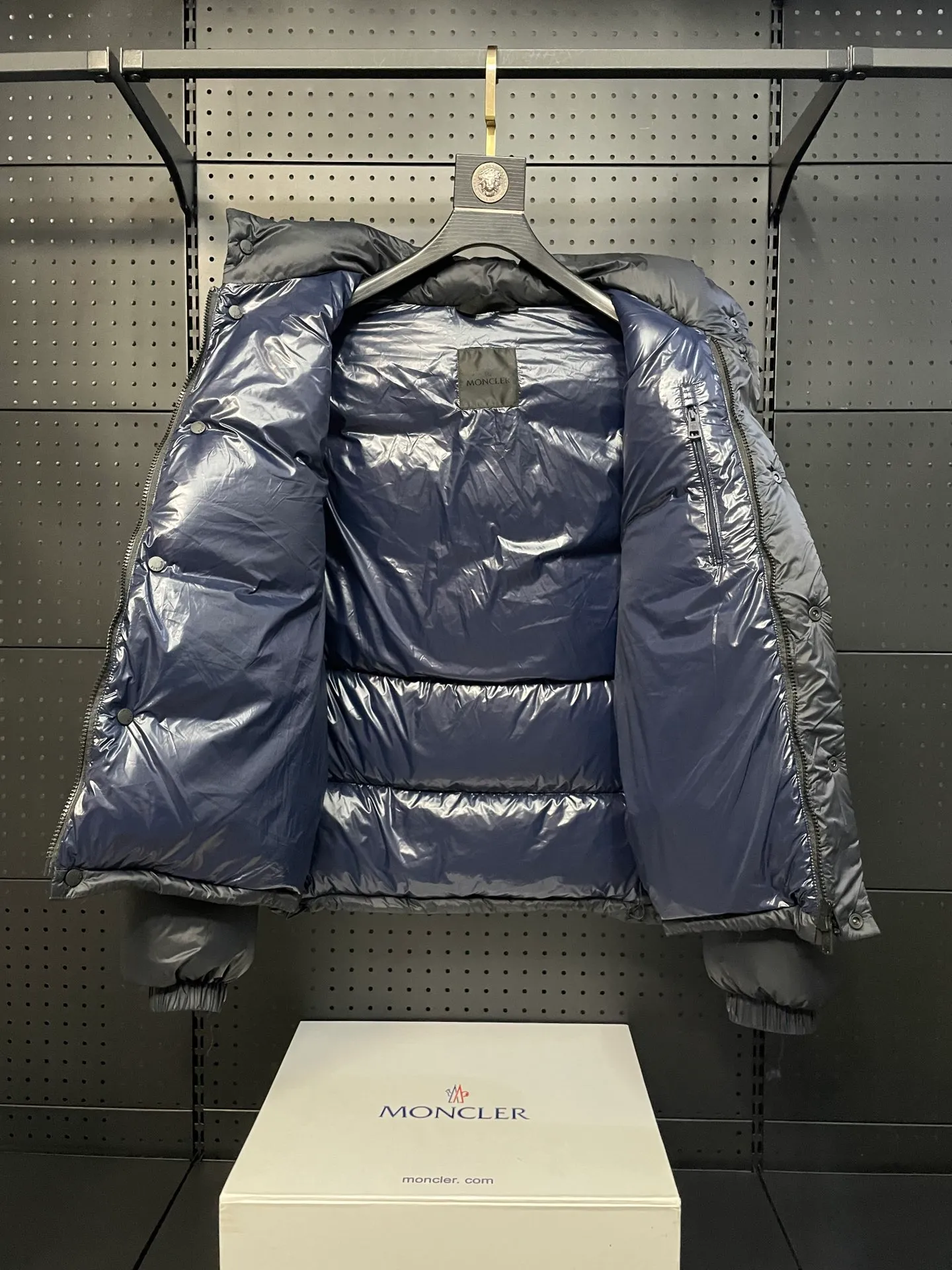 P390 Premium 2026 Original 90 ！ Premium ， ， ， ， ， ， ， 。 ， 。 ， ， ， 。 Size：M-3XL